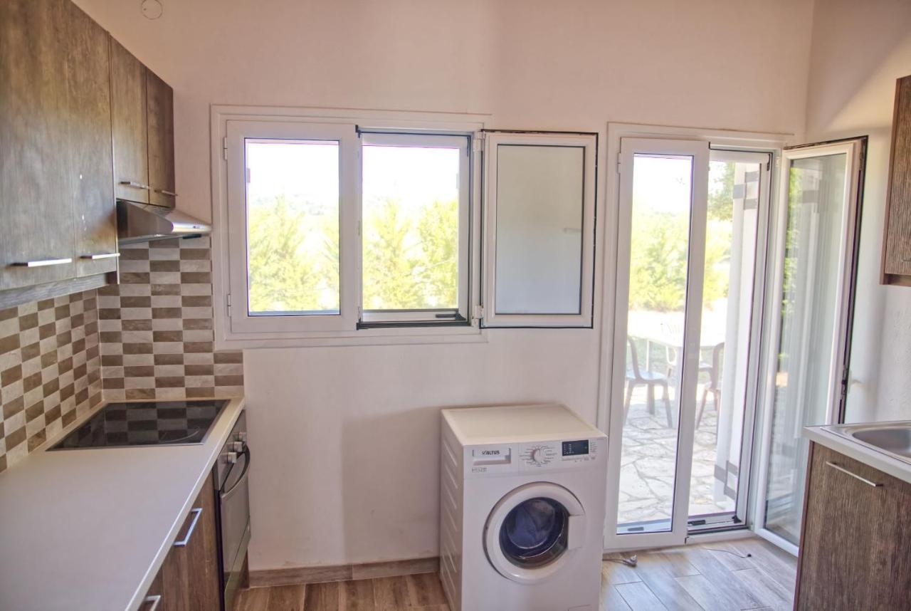 Villa Riviera Agios Georgios  ภายนอก รูปภาพ
