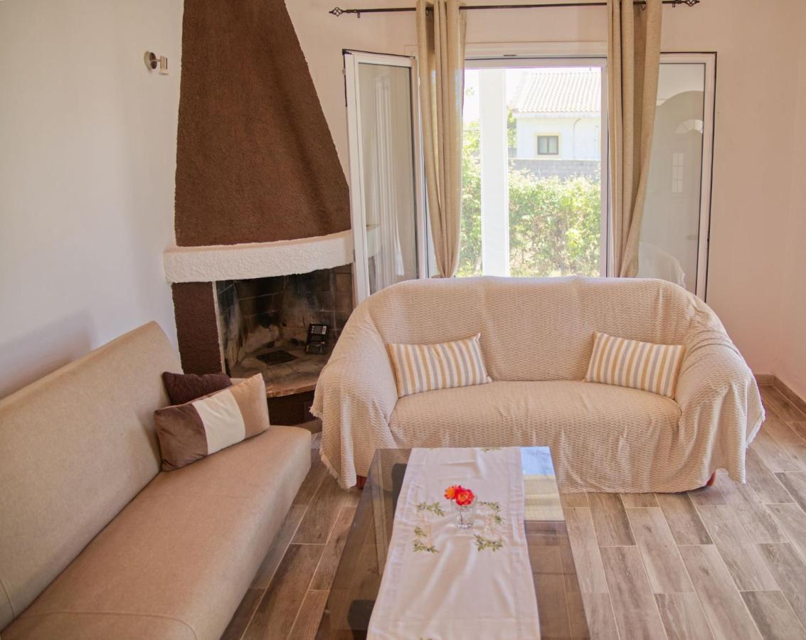 Villa Riviera Agios Georgios  ภายนอก รูปภาพ